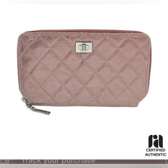 CHANEL Handbags - Chanel Long Zippy Wallet w COA